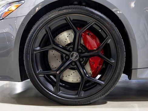 Used 2025 Audi RS 6 performance w/ Black Optic Package image 34