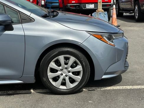 Used 2024 Toyota Corolla LE FWD image 38