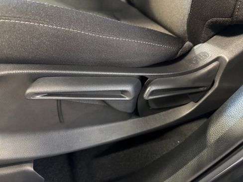 New 2025 Honda CR-V LX image 18