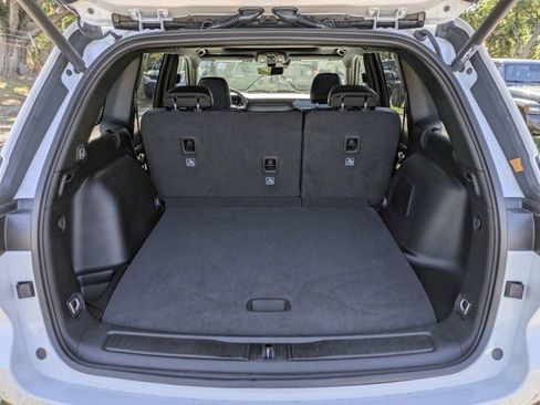 New 2026 Jeep Grand Cherokee Limited AWD/4WD image 12