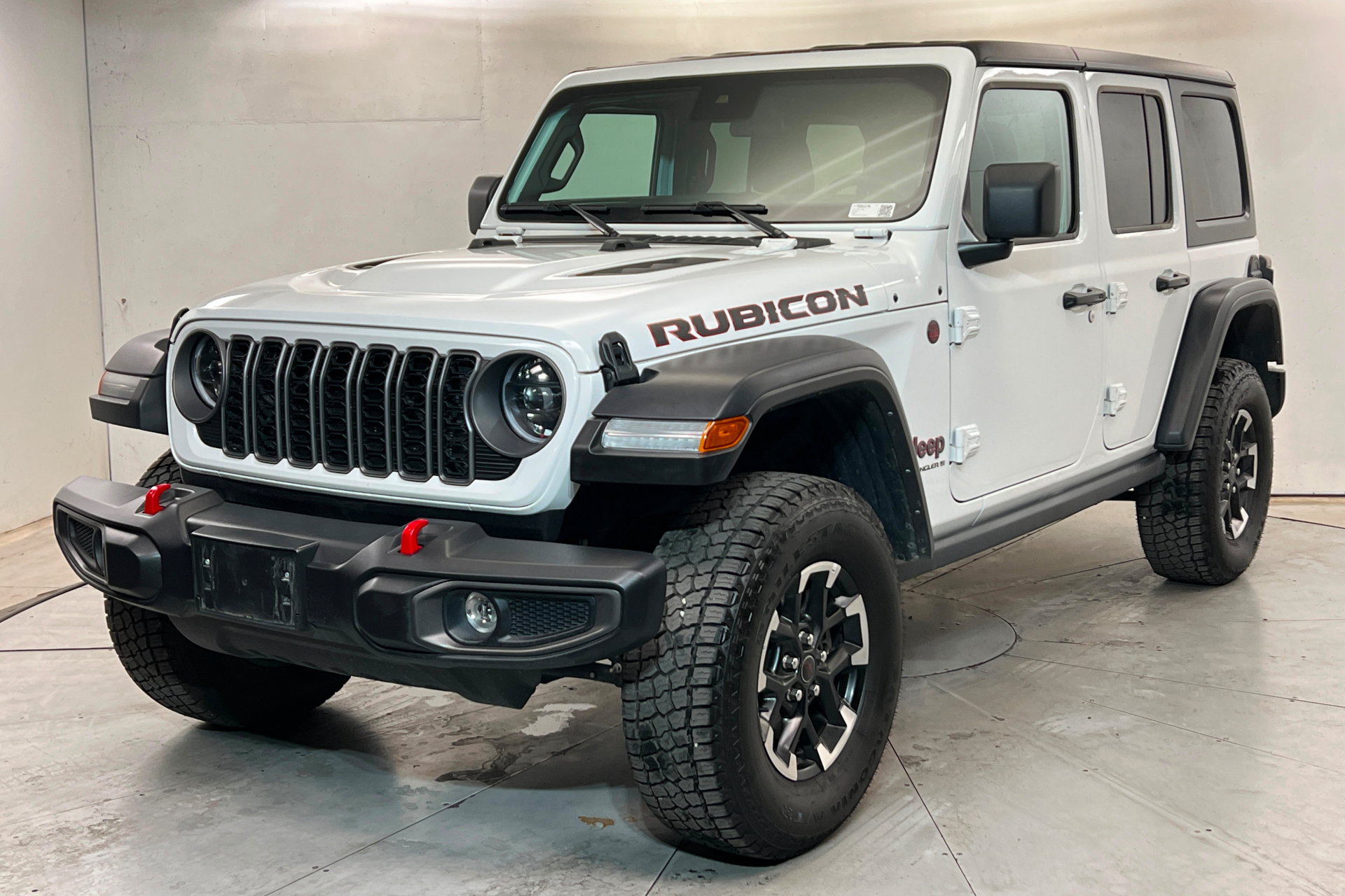 Certified 2025 Jeep Wrangler Unlimited Rubicon AWD/4WD image 1