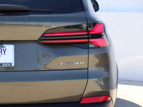 Used 2025 BMW X5 xDrive40i w/ Premium Package image 6