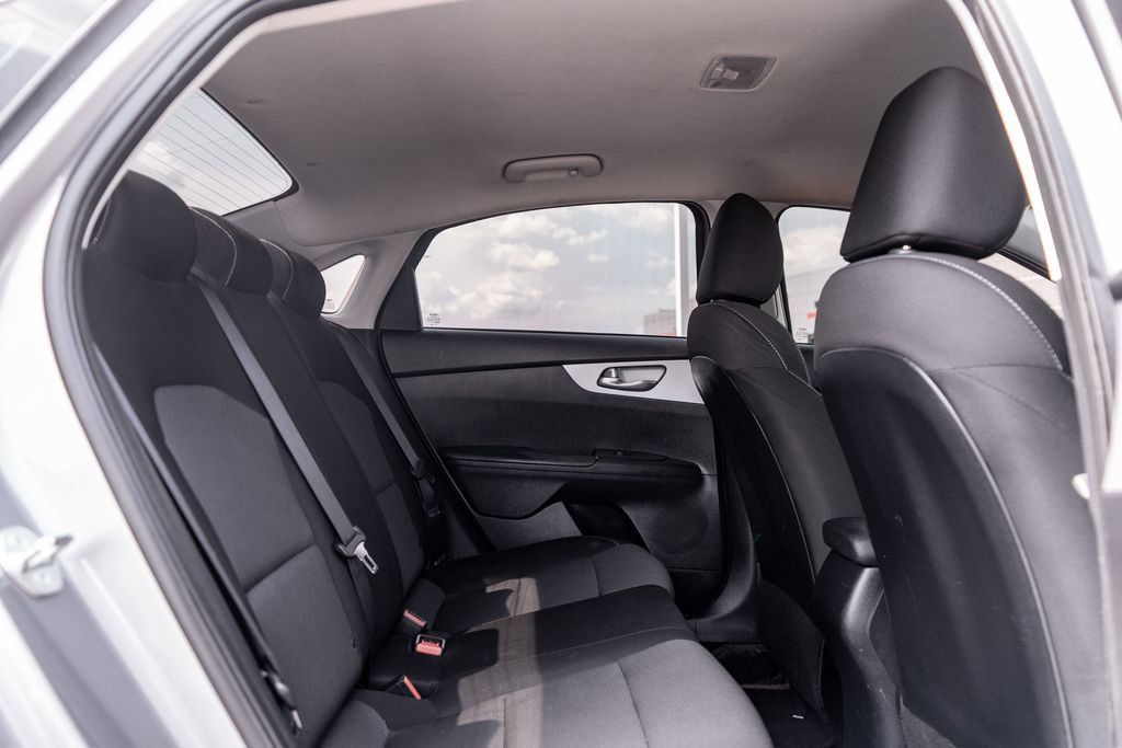 Used 2024 Kia Forte LXS w/ LXS Technology Package FWD image 13
