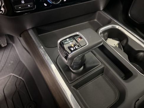 Certified 2025 Chevrolet Silverado 1500 High Country w/ High Country Premium Package AWD/4WD image 16