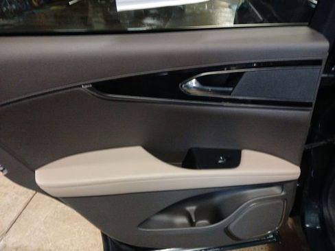 Used 2023 Lincoln Nautilus Standard image 38