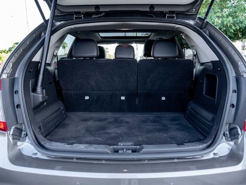 Used 2013 Ford Edge SEL FWD image 19