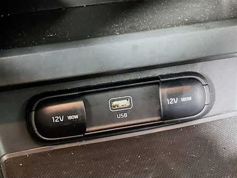 Used 2024 Kia Soul LX w/ Option Group 015 FWD image 19