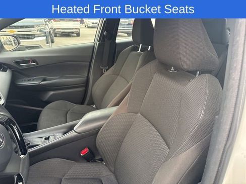 Used 2018 Toyota C-HR XLE image 14