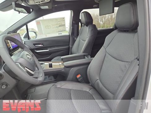 New 2026 Toyota Sienna Limited image 22