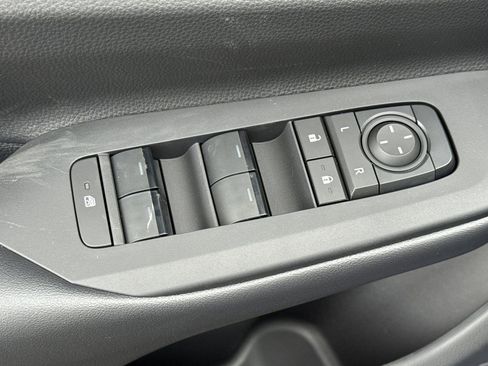 New 2026 Toyota Prius Plug-In Hybrid image 12