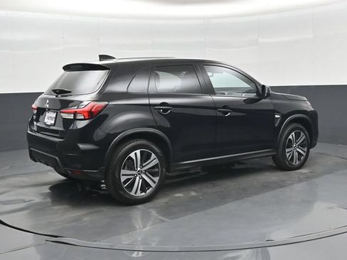 Used 2026 Mitsubishi Outlander Sport SE AWD/4WD image 3