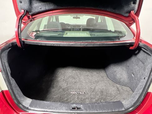Used 2019 Nissan Sentra SV FWD image 34