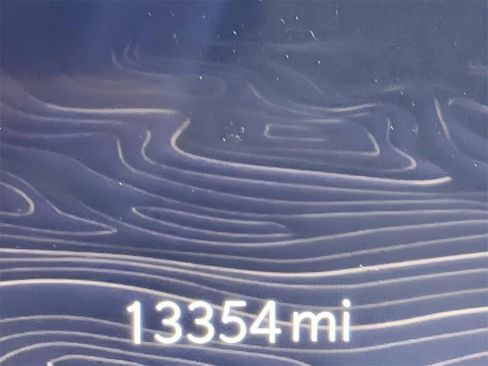 Used 2023 Jeep Grand Cherokee Laredo image 34