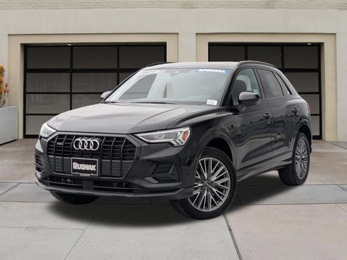 Used 2023 Audi Q3 2.0T Premium w/ Convenience Package AWD/4WD image 3