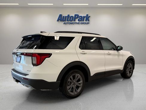 New 2026 Ford Explorer Active w/ Active Comfort Package AWD/4WD image 7