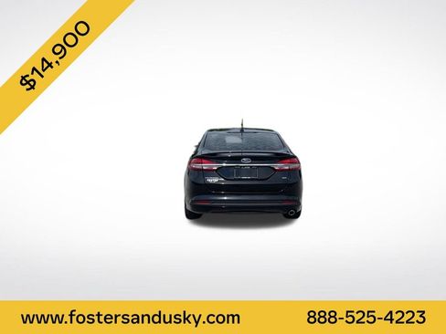 Used 2018 Ford Fusion SE w/ Fusion SE Technology Package FWD image 4