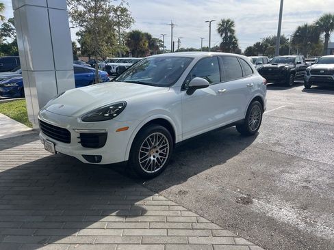 Used 2018 Porsche Cayenne Platinum Edition image 6