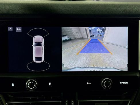 Used 2024 Porsche Macan image 18