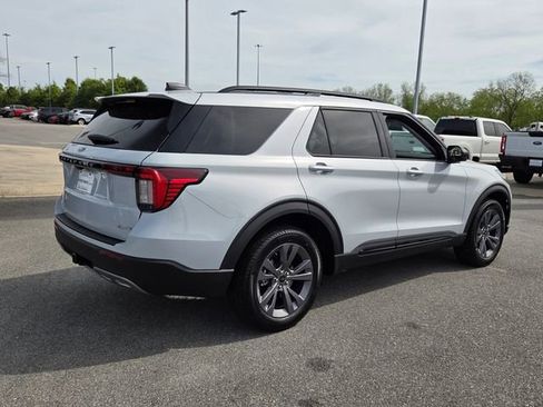 New 2026 Ford Explorer Active w/ Active Comfort Package image 13