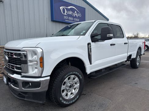 Used 2024 Ford F350 XLT w/ FX4 Off-Road Package image 2