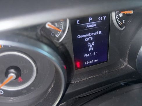Used 2023 Jeep Wrangler Unlimited Sport AWD/4WD image 11