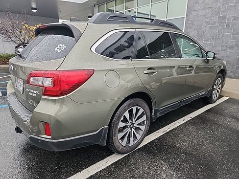 Used 2017 Subaru Outback 2.5i Limited image 5