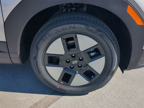 New 2026 Hyundai Santa Fe SE image 9