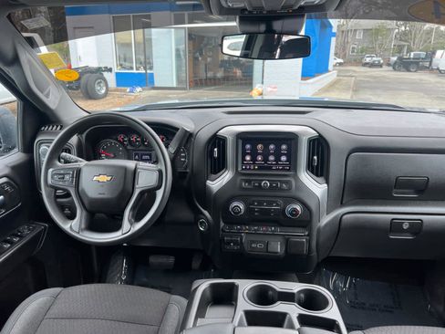 Certified 2024 Chevrolet Silverado 1500 Custom w/ Turbomax Blackout Package image 33