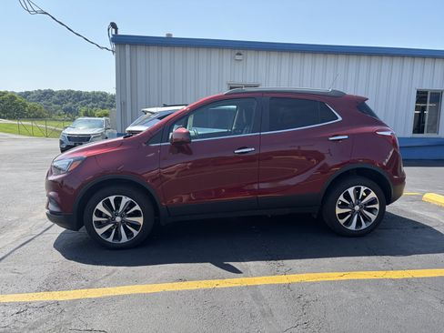 Used 2022 Buick Encore Preferred w/ Safety Package AWD/4WD image 2
