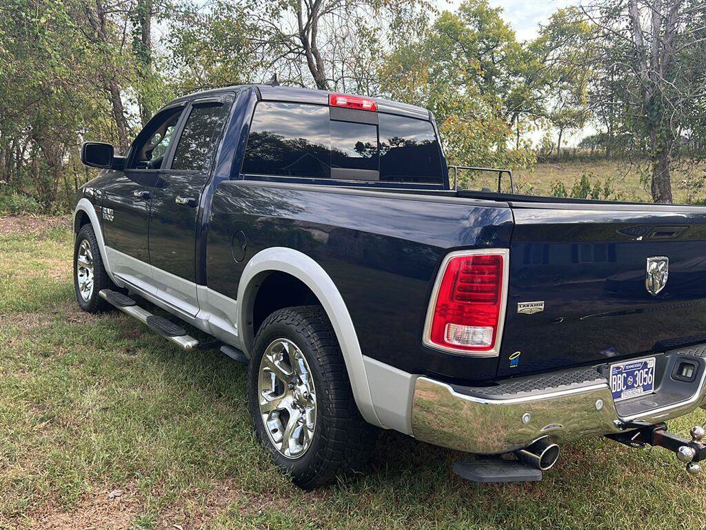 Used 2014 RAM 1500 Laramie w/ Convenience Group AWD/4WD image 2