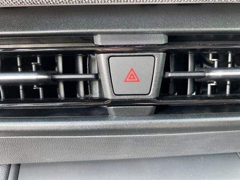 New 2025 Volkswagen Tiguan S AWD/4WD image 39