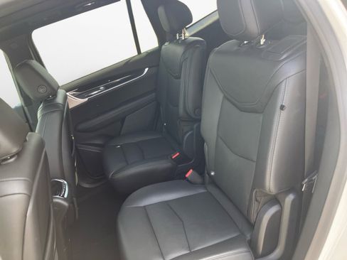 Used 2020 Cadillac XT6 Premium Luxury FWD image 15