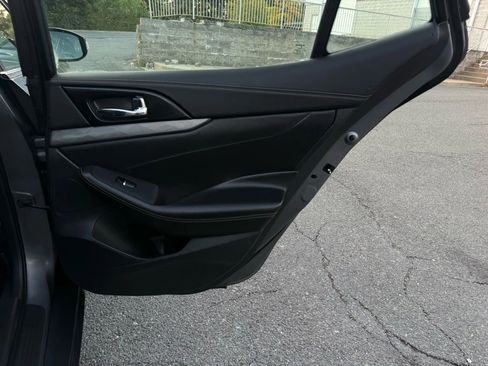 Used 2017 Nissan Maxima 3.5 SV image 25