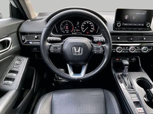 Used 2024 Honda Civic EX-L image 6