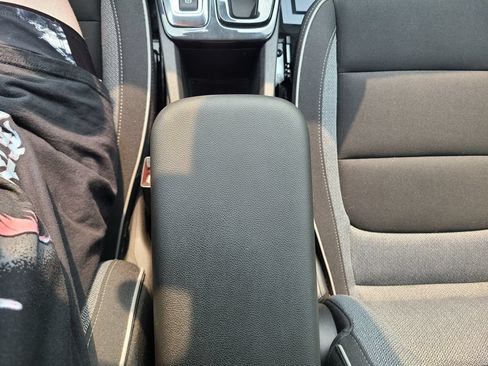 Used 2025 Chevrolet TrailBlazer LT w/ Convenience Package FWD image 23
