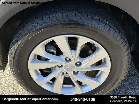 Used 2019 Hyundai Tucson SE image 10