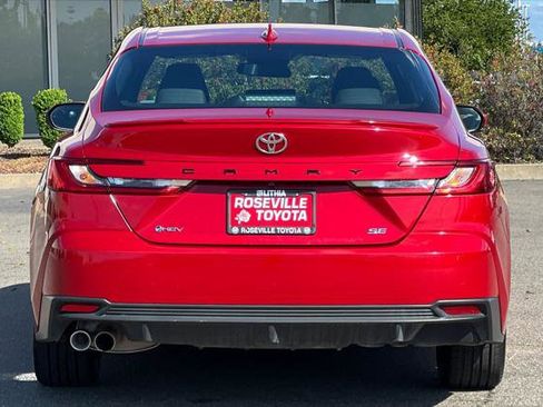 Certified 2025 Toyota Camry SE FWD image 8