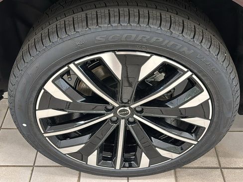 New 2026 Volvo XC90 T8 Ultra w/ Protection Package AWD/4WD image 32