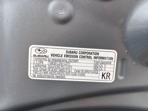 Used 2025 Subaru Crosstrek 2.0i AWD/4WD image 37