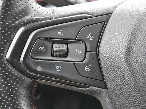 Certified 2024 Chevrolet Trax RS w/ Driver Confidence Package image 17