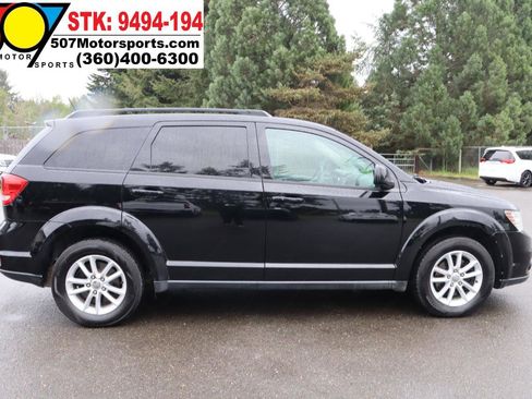 Used 2015 Dodge Journey SXT w/ Flexible Seating Group FWD image 9