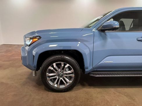 Used 2025 Toyota 4Runner Limited w/ Tow Technology Package image 38