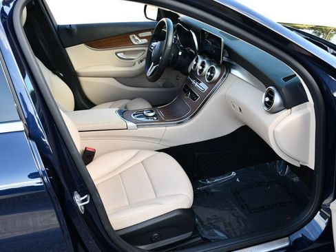 Used 2019 Mercedes-Benz C 300 4MATIC Sedan image 20