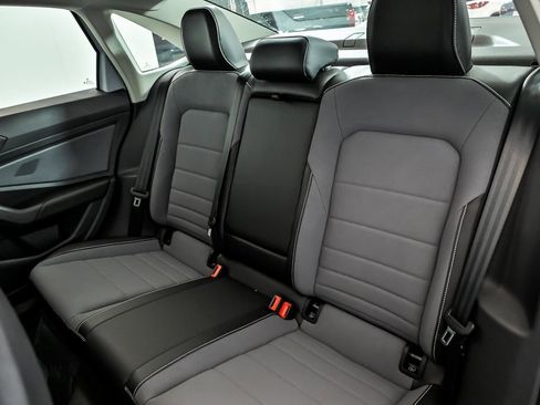 New 2026 Volkswagen Jetta SE image 9