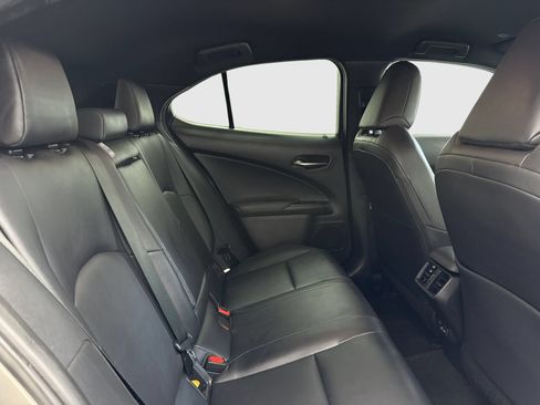 Used 2021 Lexus UX 200 w/ Accessory Package (Z2) FWD image 46
