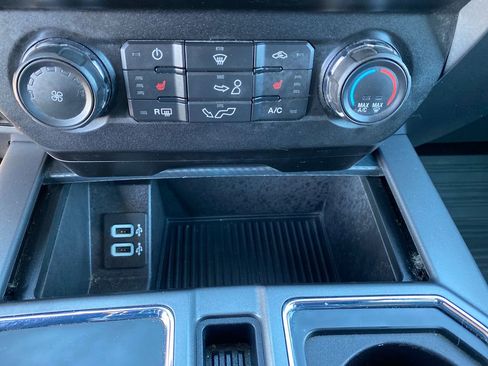 Used 2018 Ford F150 XLT w/ Equipment Group 302A Luxury image 36