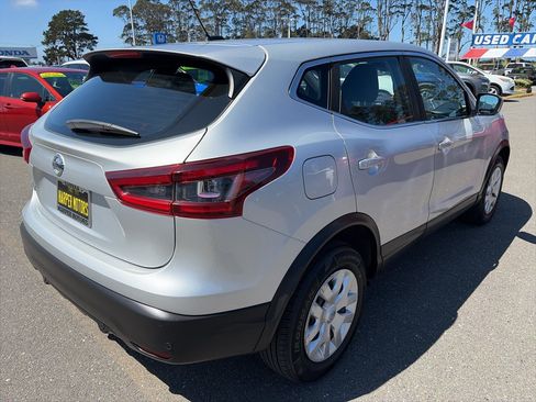 Used 2020 Nissan Rogue Sport S FWD image 6