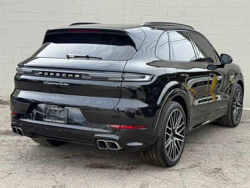 Used 2024 Porsche Cayenne Turbo image 16
