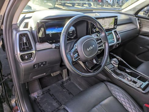 Used 2023 Kia Sorento SX Prestige image 14