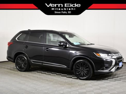 Used 2020 Mitsubishi Outlander SEL AWD/4WD image 1